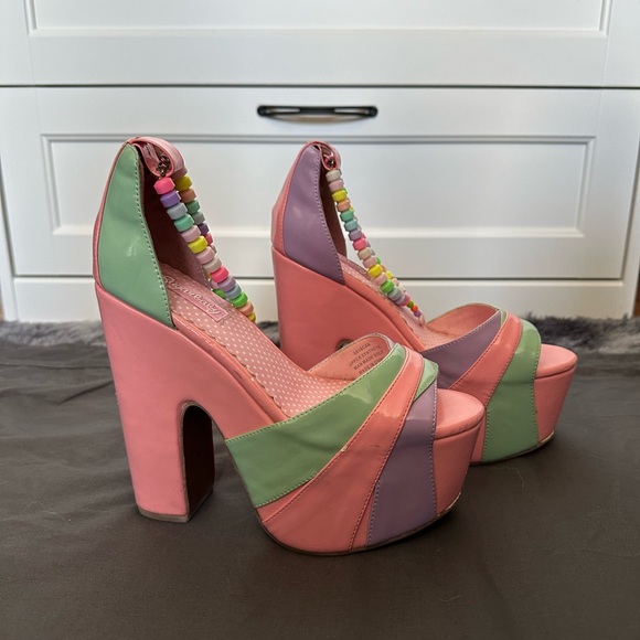 Rare Discontinued Dollskill Sugar Thrillz Vintage pink candy platforms - Picture 5 of 8
